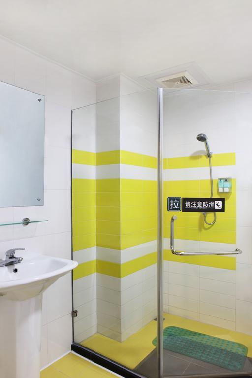 7Days Inn Chengdu Century City New Exhibition Center Стая снимка